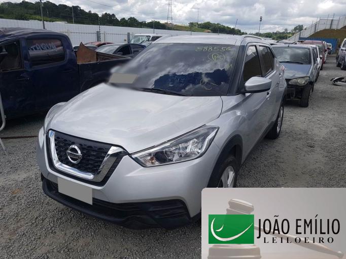 NISSAN KICKS 18/18