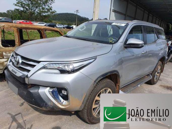 TOYOTA HILUX SW4 19/20